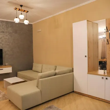 Apartamento Burimi House *