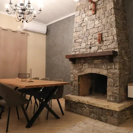 Burimi House *
