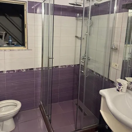 Apartament Burimi House *